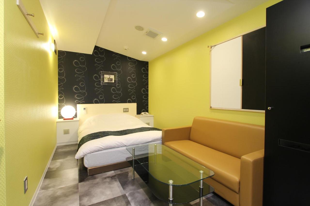 Hotel del amor Hand's (adults Only)
