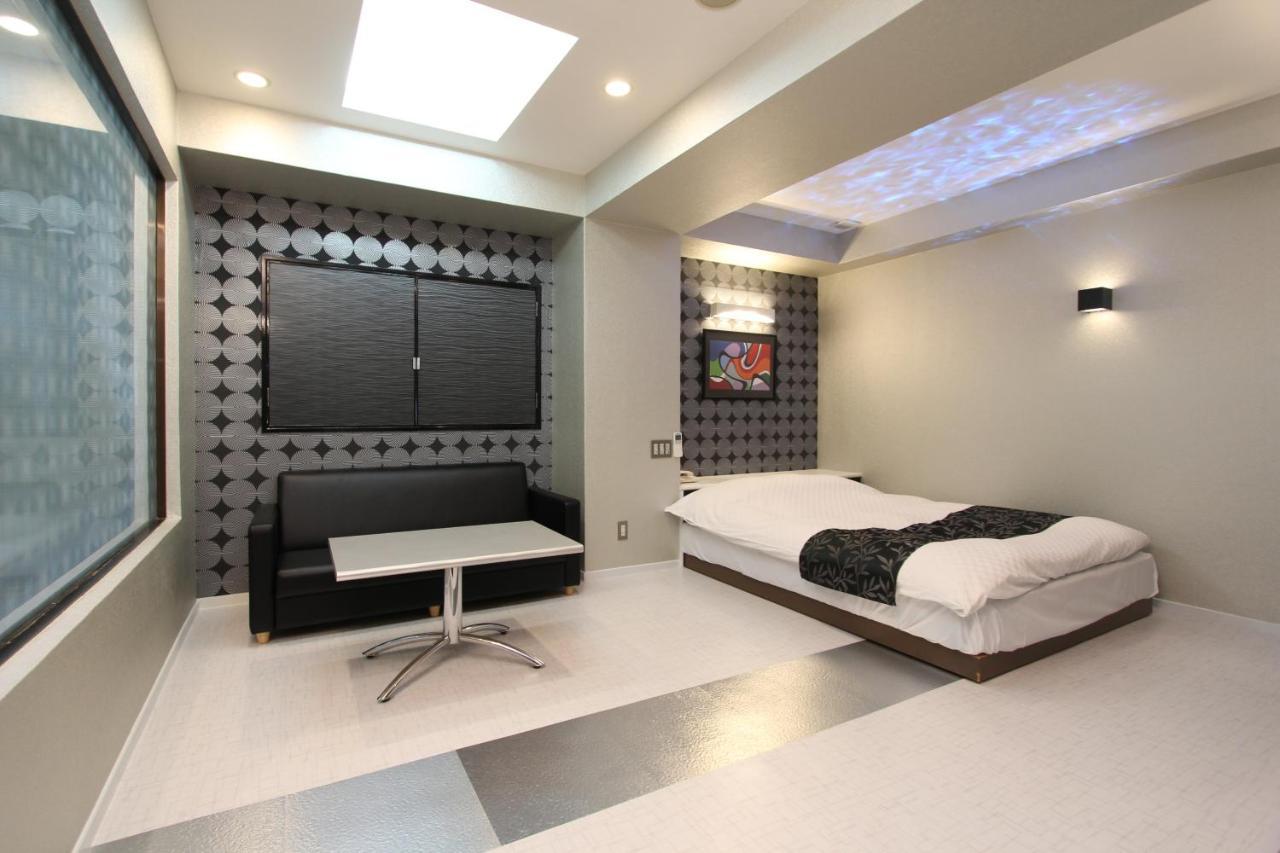 Hand's (adults Only) Hotel del amor Tokio